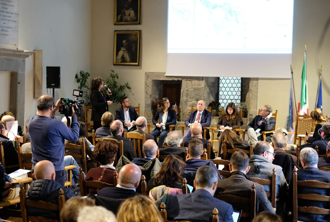 Un momento del convegno La Montagna in prima linea, che, alla prima edizione, si è svolto nel 2025 a Camaldoli